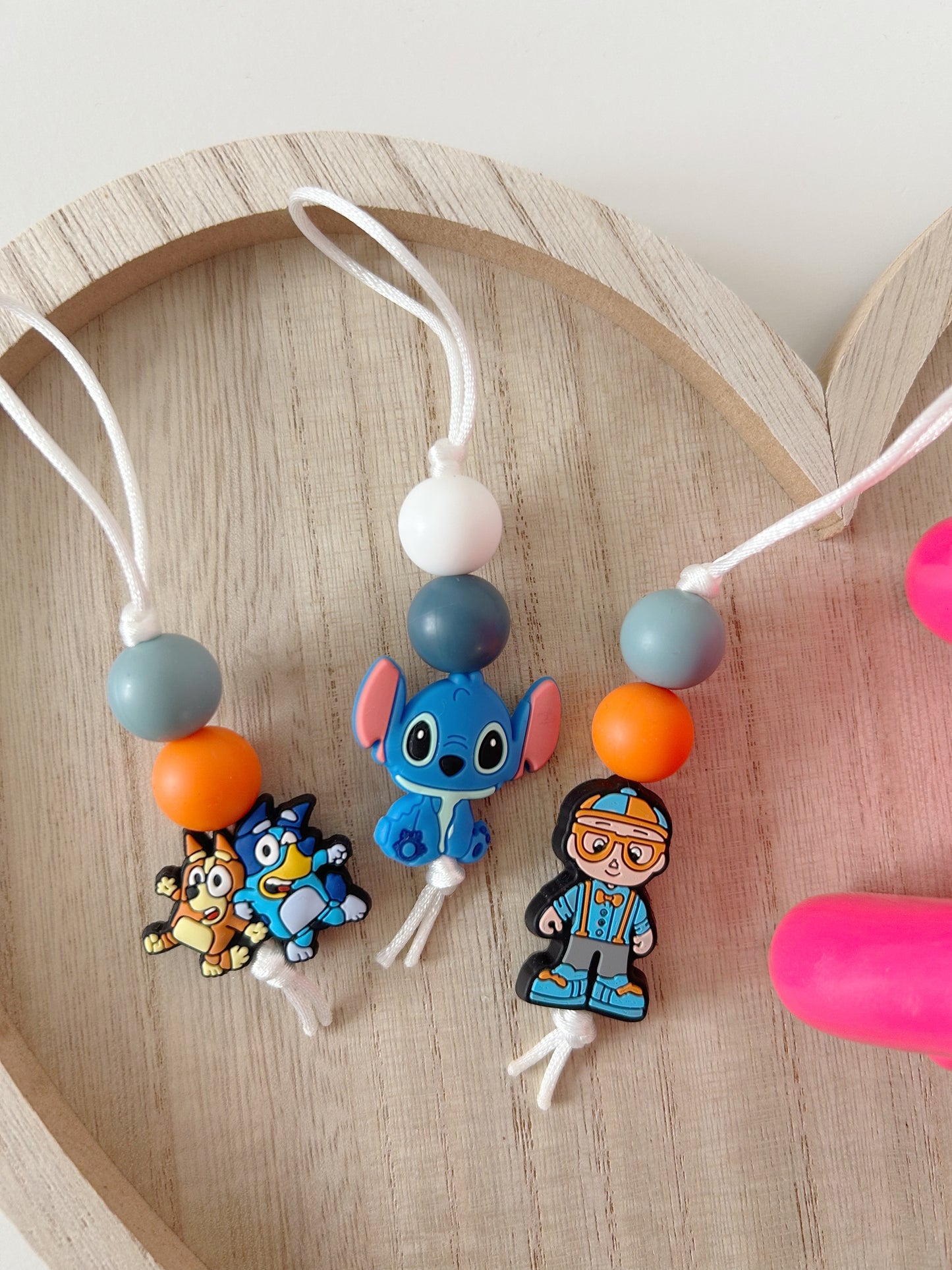 CHARACTERS 3 // ZIPPER PULLS