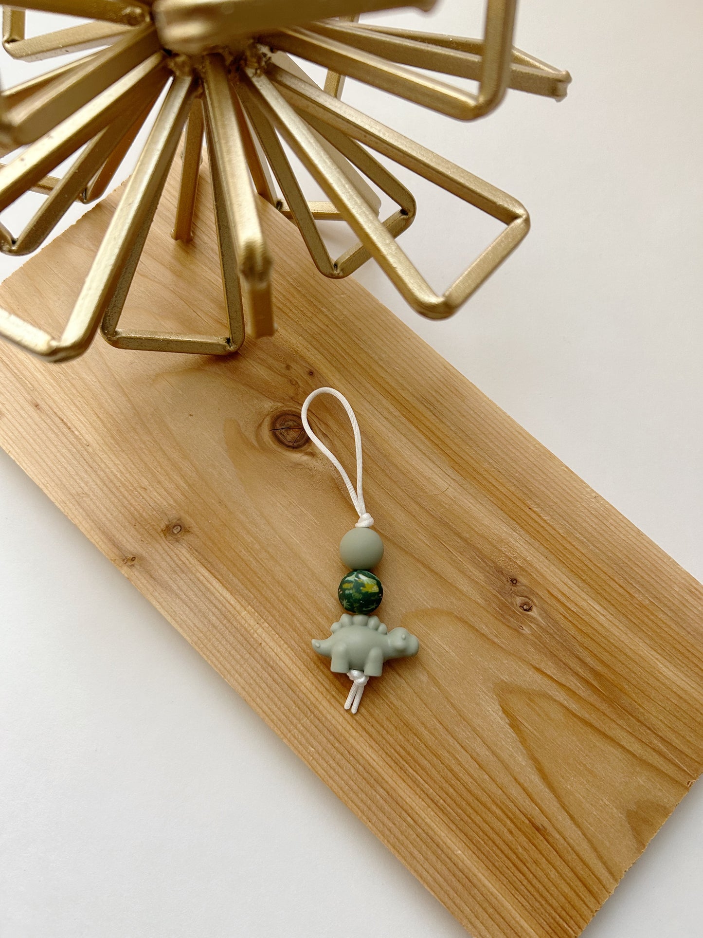 DINOSAUR // ZIPPER PULLS