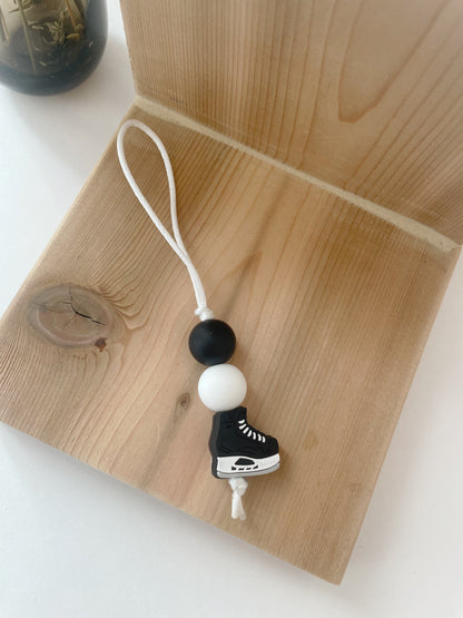 HOCKEY // ZIPPER PULLS